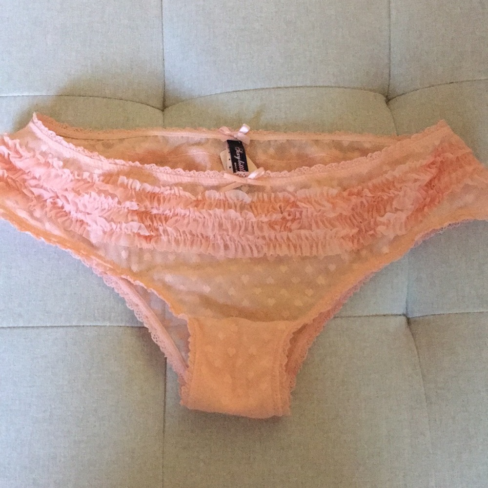 Victoria’s Secret bikini ruffled panties new small